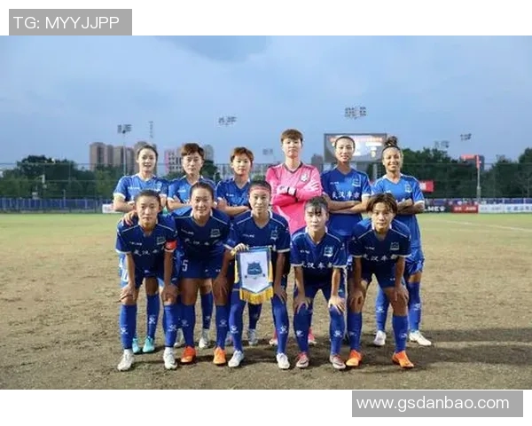 武汉足球队在邀请赛中的默契配合与战术执行分析